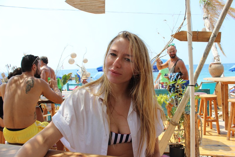 Tonic Beach Bar on Sunday